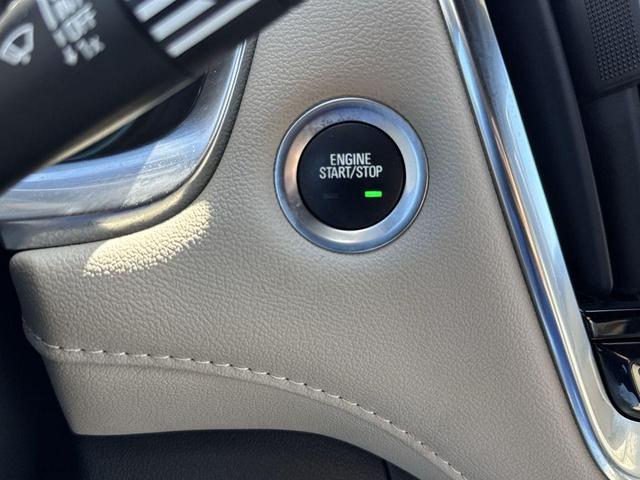 Photo of 2023 Summit White Chevrolet Traverse