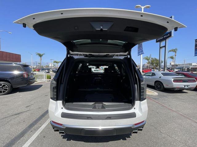 Photo of 2025 Pearl Chevrolet Tahoe