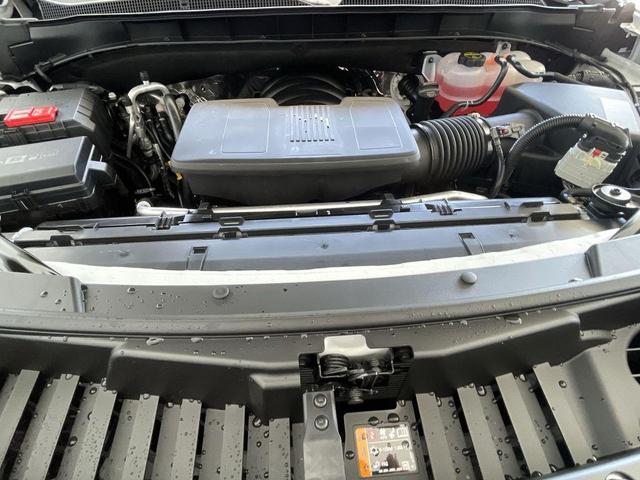 Photo of 2025 Pearl Chevrolet Tahoe