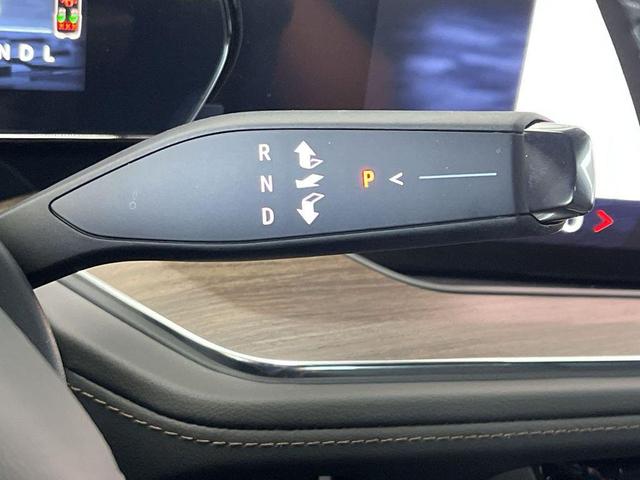 Photo of 2025 Pearl Chevrolet Tahoe