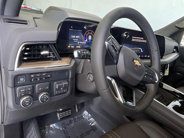 Photo of 2025 Pearl Chevrolet Tahoe