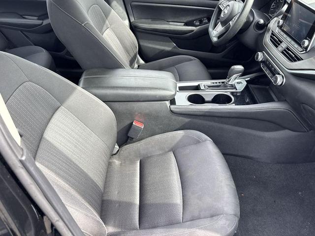 Photo of 2023 Super Black Nissan Altima