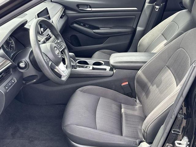 Photo of 2023 Super Black Nissan Altima