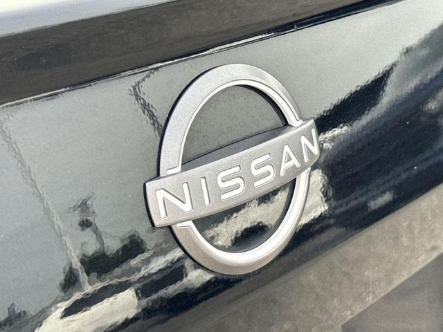 Photo of 2023 Super Black Nissan Altima