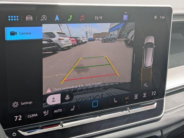 Photo of 2025 Opal White Pearl Volkswagen Tiguan