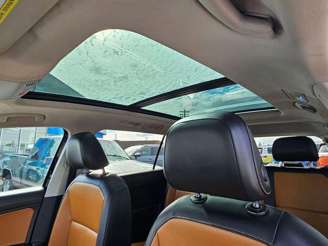 Photo of 2018 Deep Black Pearl Metallic Volkswagen Tiguan
