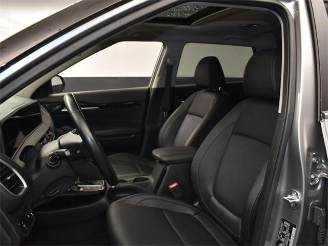 Photo of 2025 Steel Gray Kia Seltos