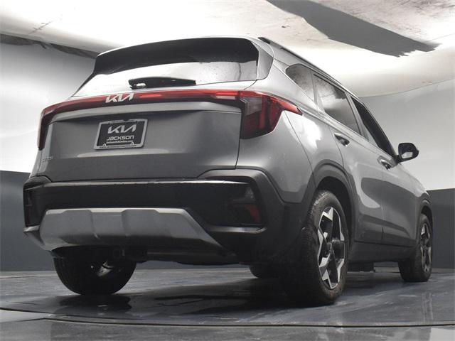Photo of 2025 Steel Gray Kia Seltos