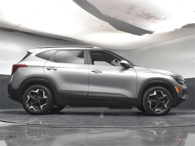 Photo of 2025 Steel Gray Kia Seltos
