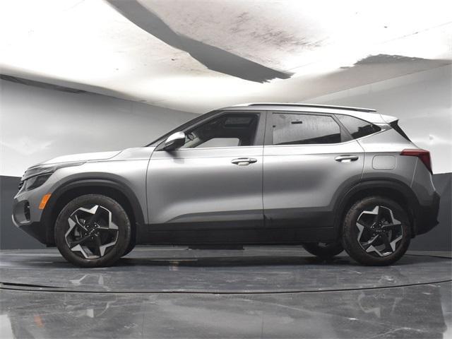 Photo of 2025 Steel Gray Kia Seltos