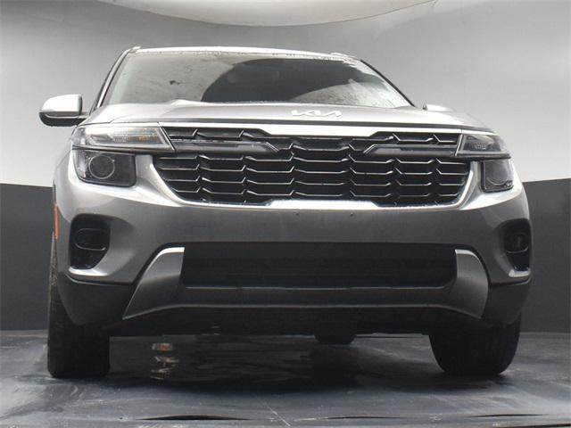 Photo of 2025 Steel Gray Kia Seltos
