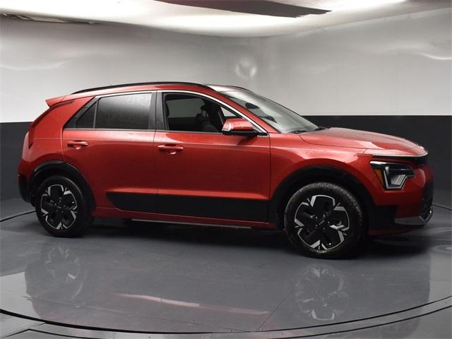 Photo of 2024 Runway Red Kia Niro EV
