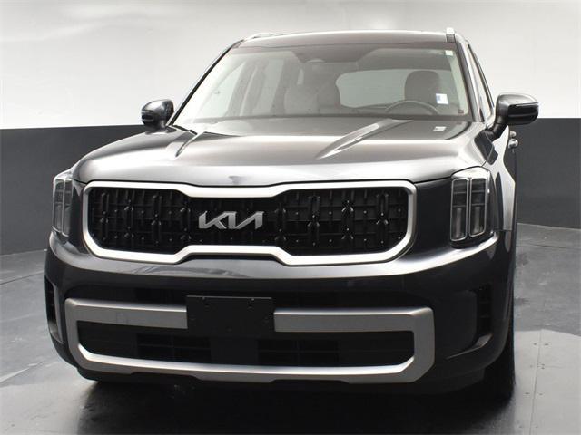Photo of 2023 Gravity Gray Kia Telluride