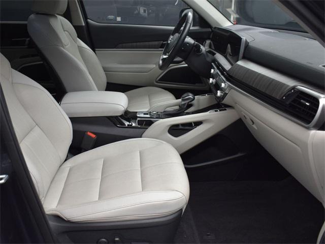 Photo of 2023 Gravity Gray Kia Telluride