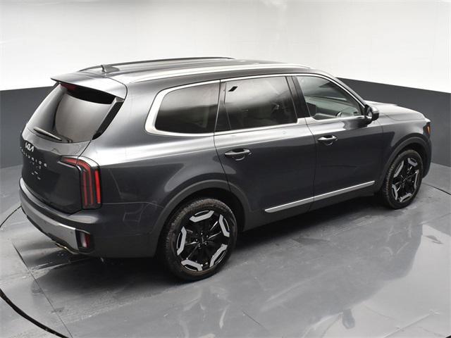 Photo of 2023 Gravity Gray Kia Telluride