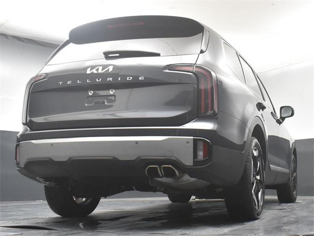 Photo of 2023 Gravity Gray Kia Telluride