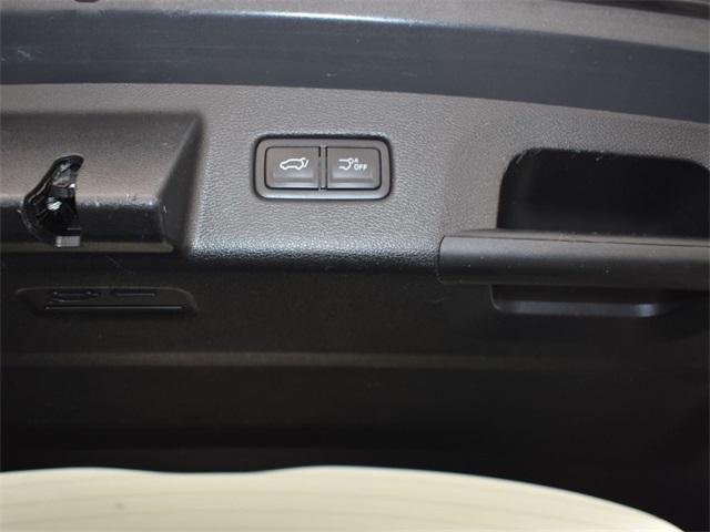 Photo of 2023 Gravity Gray Kia Telluride