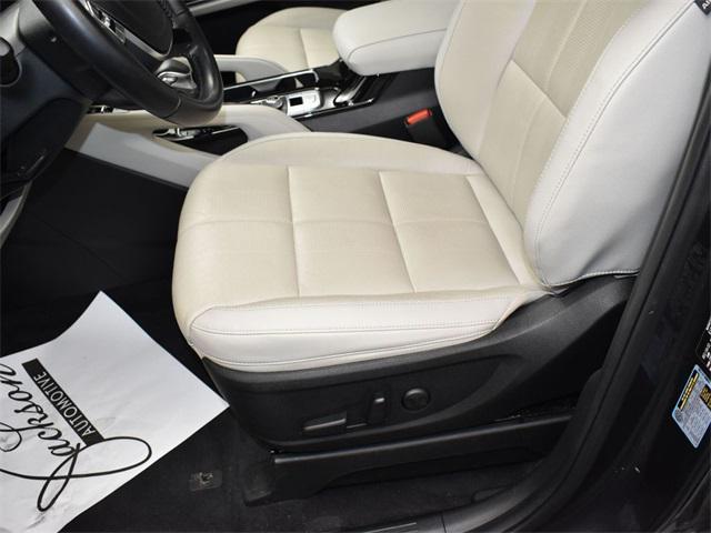 Photo of 2023 Gravity Gray Kia Telluride