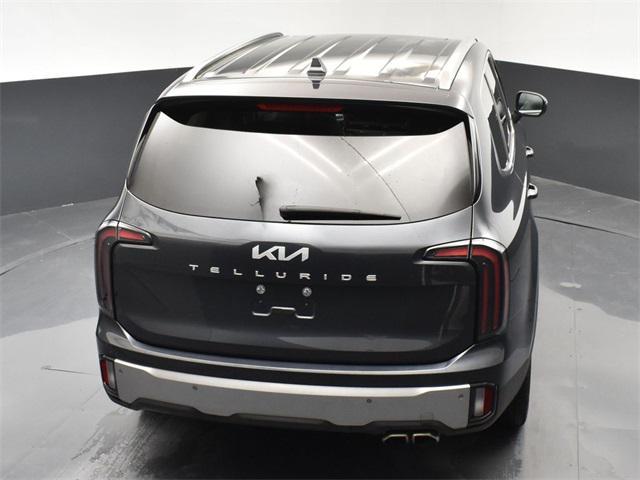 Photo of 2023 Gravity Gray Kia Telluride