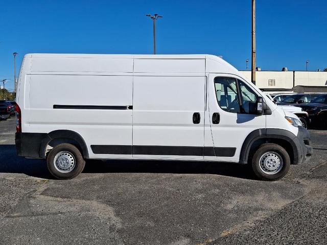 Photo of 2025 Bright White Clearcoat RAM ProMaster 2500