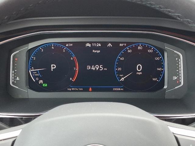Photo of 2024 Platinum Gray Metallic Volkswagen Jetta