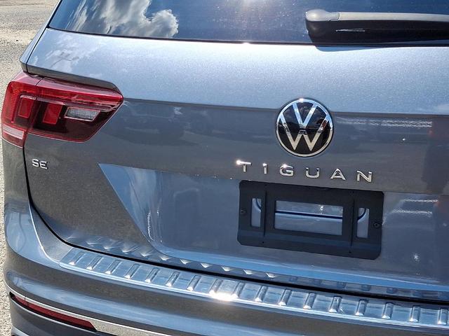 Photo of 2023 Platinum Gray Metallic Volkswagen Tiguan