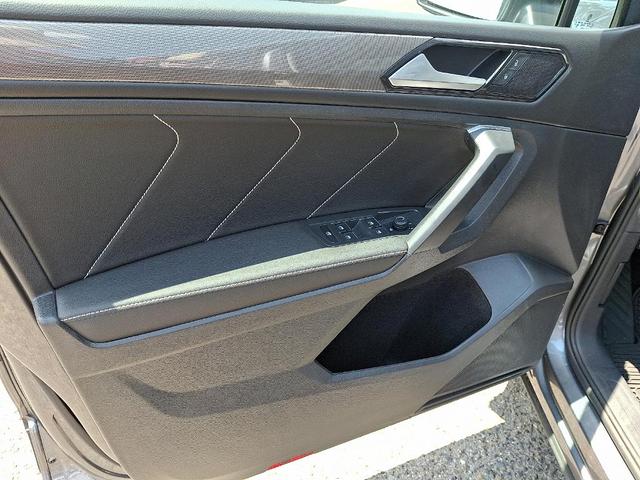 Photo of 2023 Platinum Gray Metallic Volkswagen Tiguan