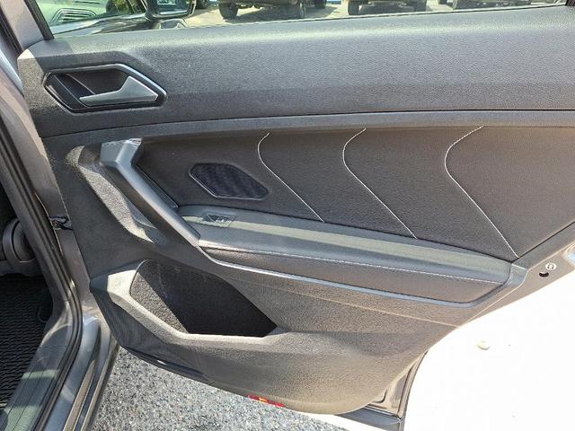 Photo of 2023 Platinum Gray Metallic Volkswagen Tiguan