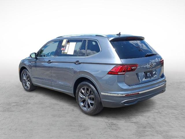 Photo of 2023 Platinum Gray Metallic Volkswagen Tiguan