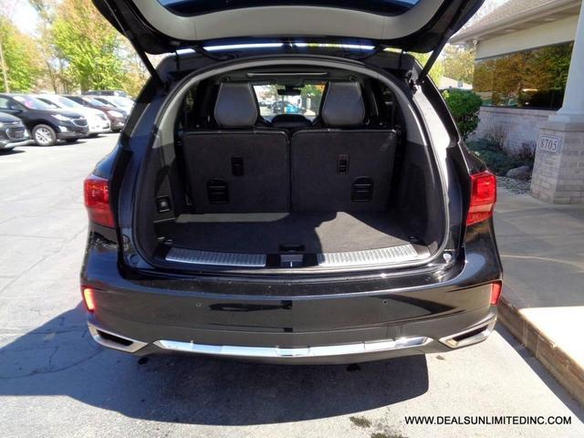 Photo of 2019 Majestic Black Pearl Acura MDX