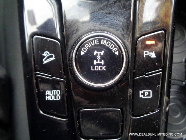 Photo of 2023 Gray Kia Sportage Hybrid