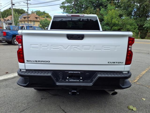 Photo of 2023 Summit White Chevrolet Silverado 2500