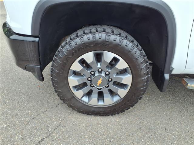 Photo of 2023 Summit White Chevrolet Silverado 2500