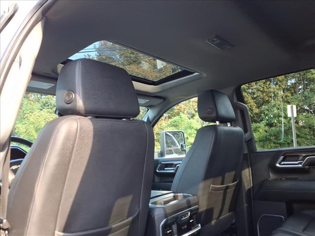 Photo of 2024 Summit White Chevrolet Silverado 3500