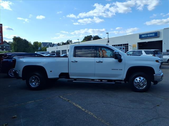 Photo of 2024 Summit White Chevrolet Silverado 3500