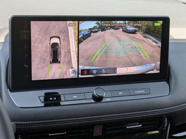 Photo of 2025 2t Chpn Blk Roo Nissan Rogue