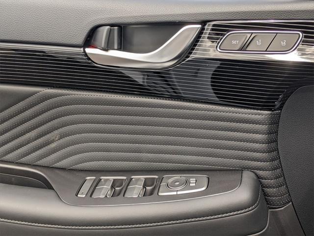 Photo of 2025 Hyper White Hyundai PALISADE