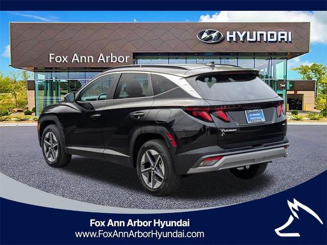 Photo of 2025 Phantom Black Hyundai TUCSON