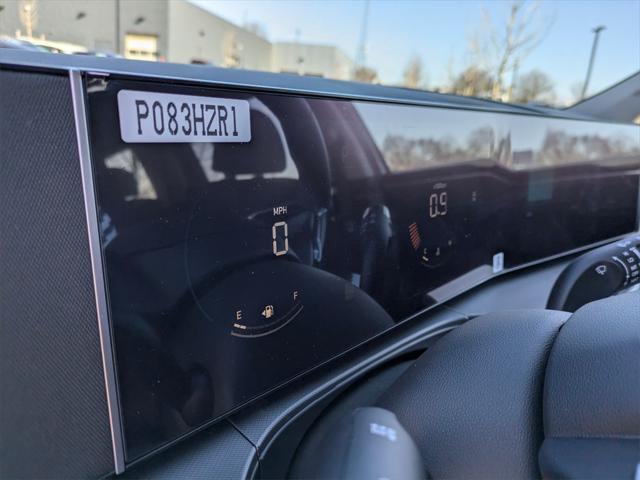 Photo of 2025 White Hyundai SANTA FE