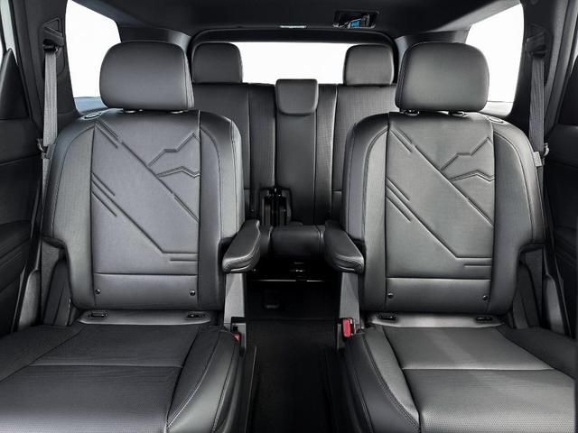 Photo of 2026 White Pearl Hyundai PALISADE