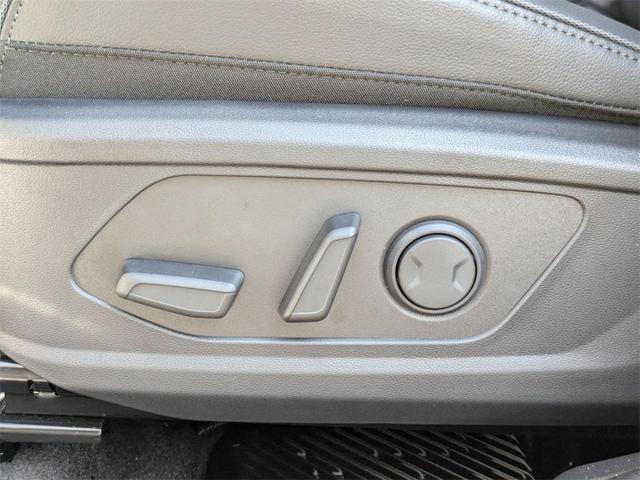 Photo of 2025 Pearl Hyundai TUCSON Hybrid