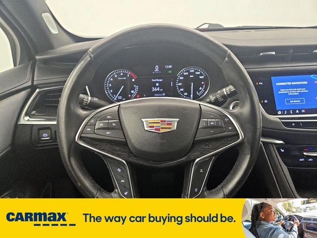 Photo of 2021 White Cadillac XT5