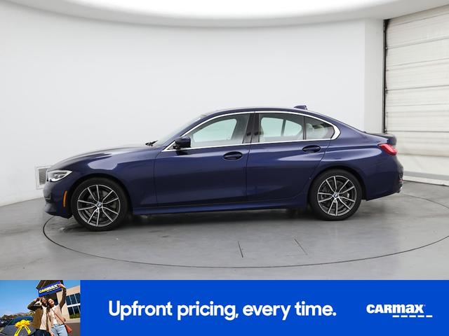 Photo of 2020 Blue BMW 330