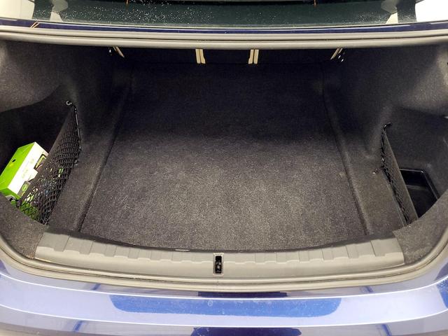 Photo of 2020 Blue BMW 330