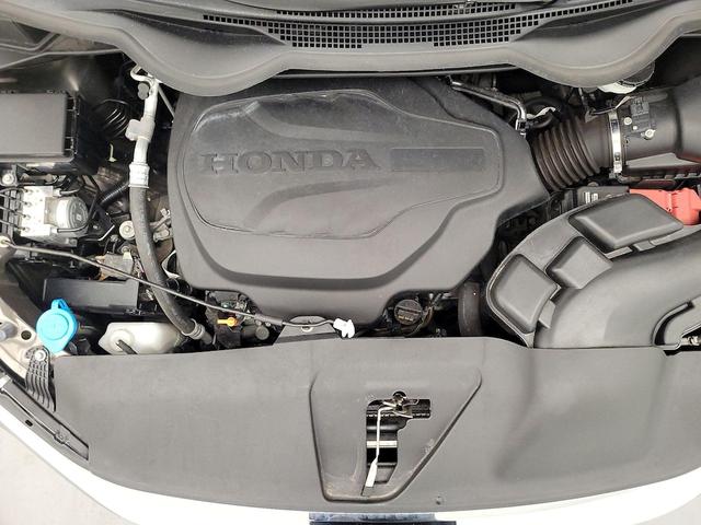 Photo of 2022 Gray Honda Odyssey