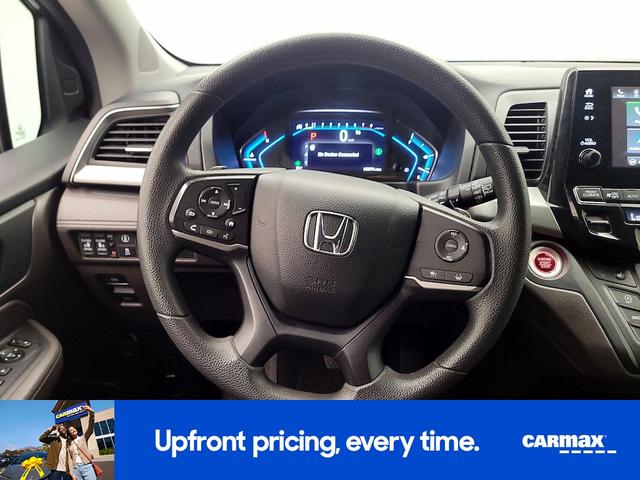 Photo of 2022 Gray Honda Odyssey