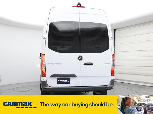 Photo of 2022 White Mercedes-Benz Sprinter 2500