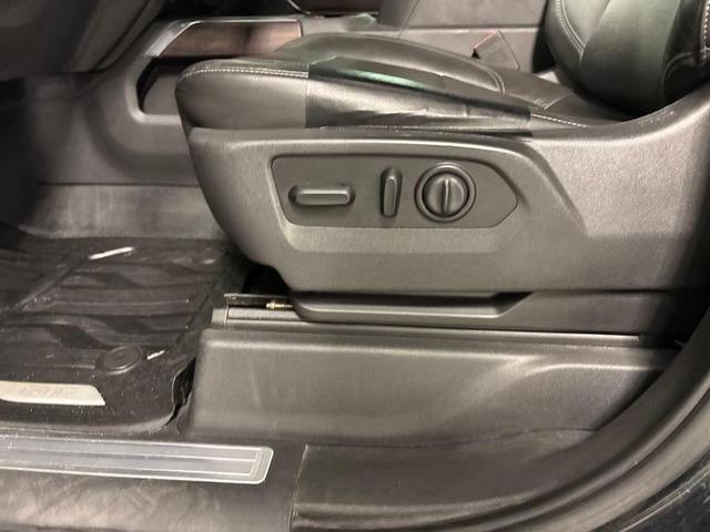 Photo of 2020 Onyx Black GMC Sierra 1500