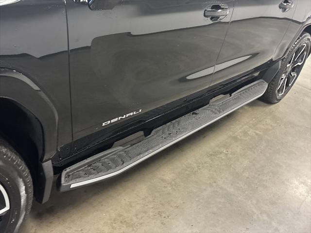 Photo of 2025 Onyx Black GMC Sierra EV