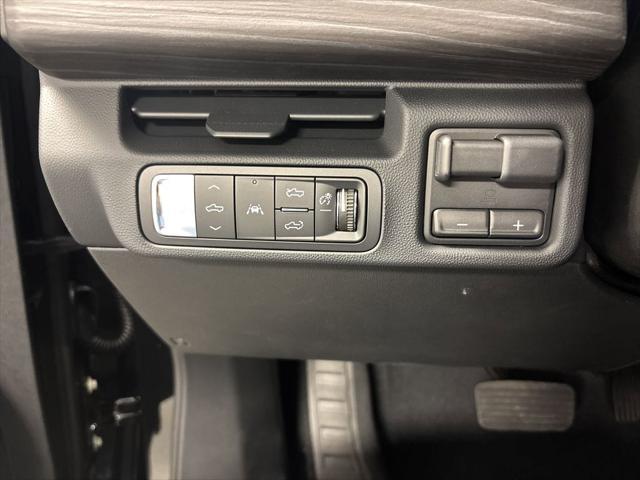 Photo of 2025 Onyx Black GMC Sierra EV